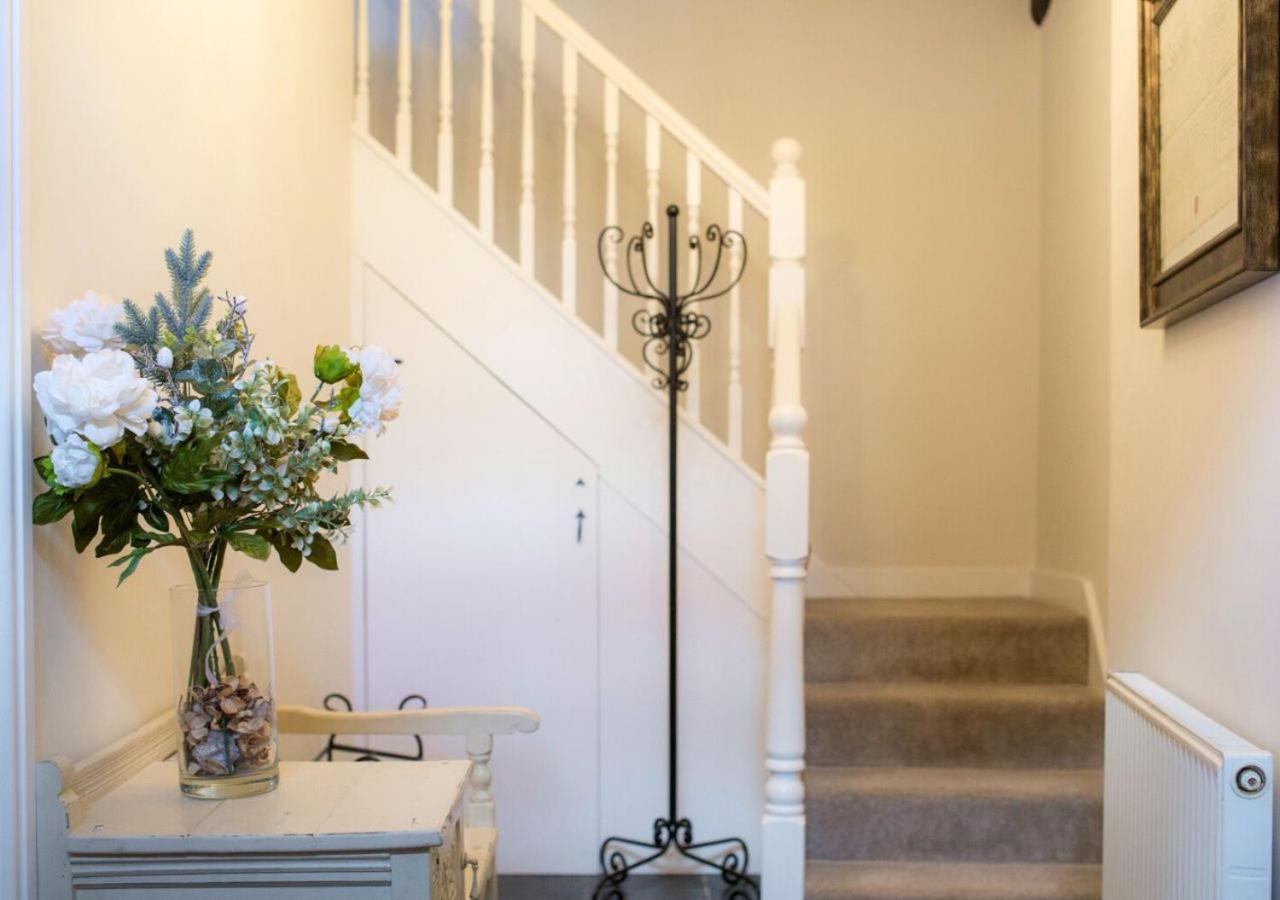 Charming 2 Bed House In Tewkesbury Centre Villa Ngoại thất bức ảnh
