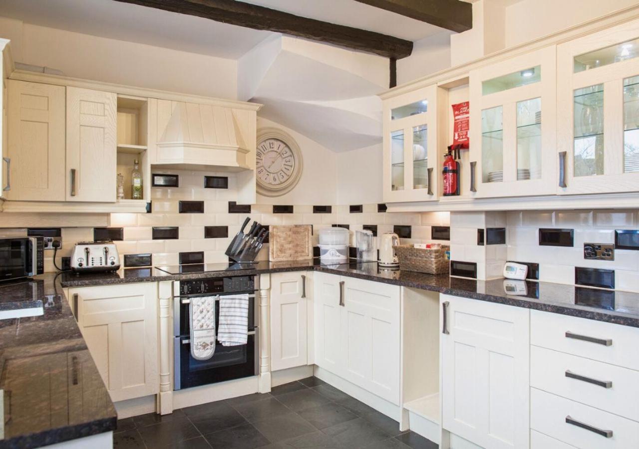 Charming 2 Bed House In Tewkesbury Centre Villa Ngoại thất bức ảnh