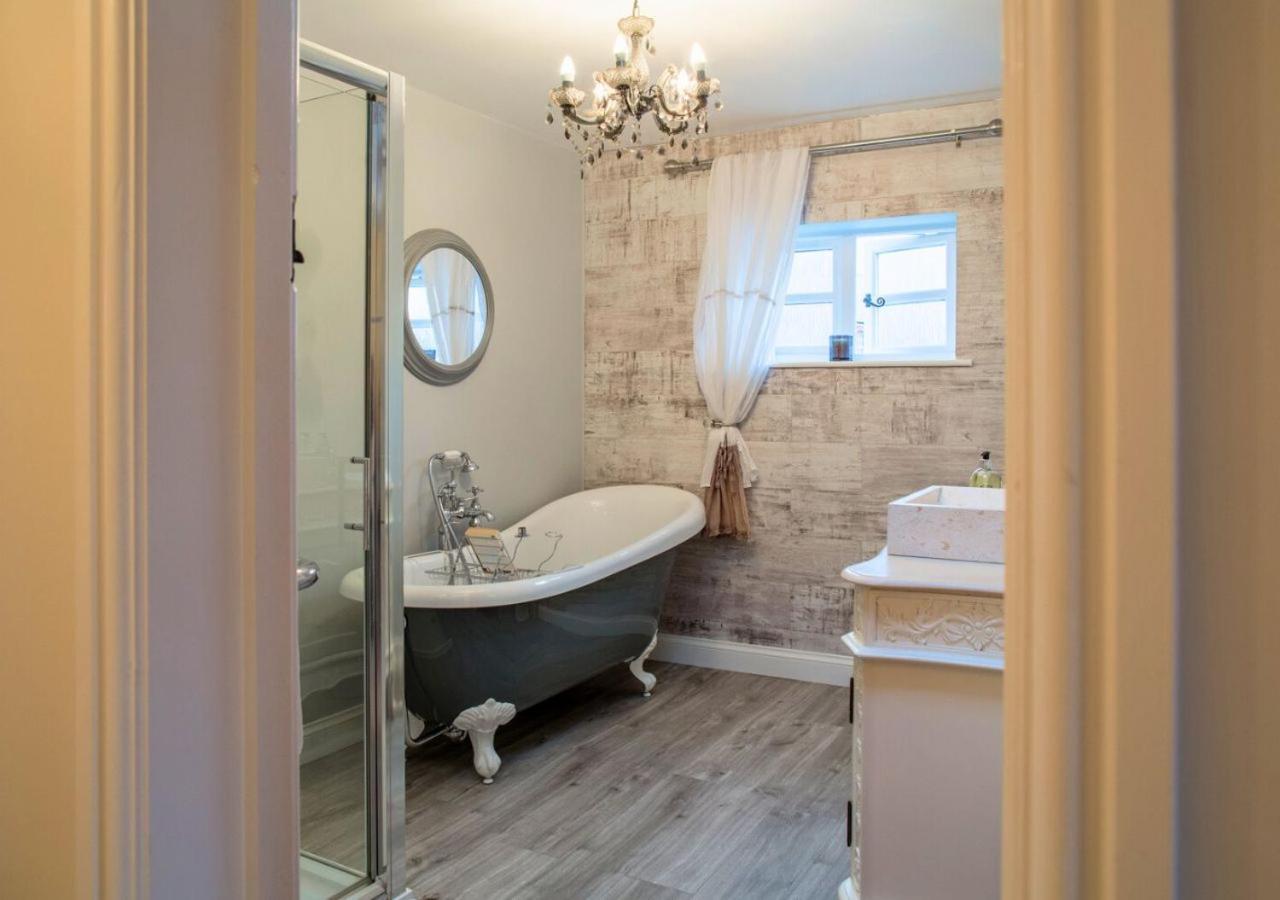 Charming 2 Bed House In Tewkesbury Centre Villa Ngoại thất bức ảnh